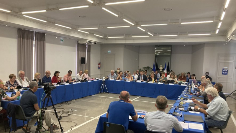 The development and management of the Frontignan coastline debated at the municipal council