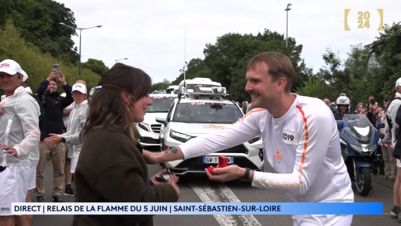 VIDEO. Paris 2024 Olympics: he proposes to his partner while he carries the Olympic flame