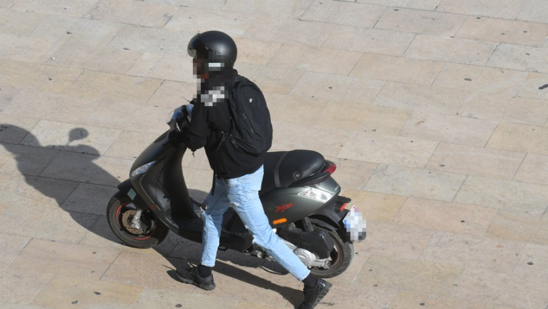 Drunk and without a license, he is arrested riding a motorcycle in a pedestrian zone in Montpellier