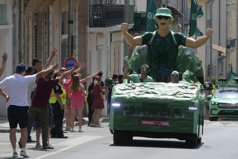 DIRECT. Tour de France 2024: advertising caravan, peloton and popular festival… a day on the roadsides of Hérault