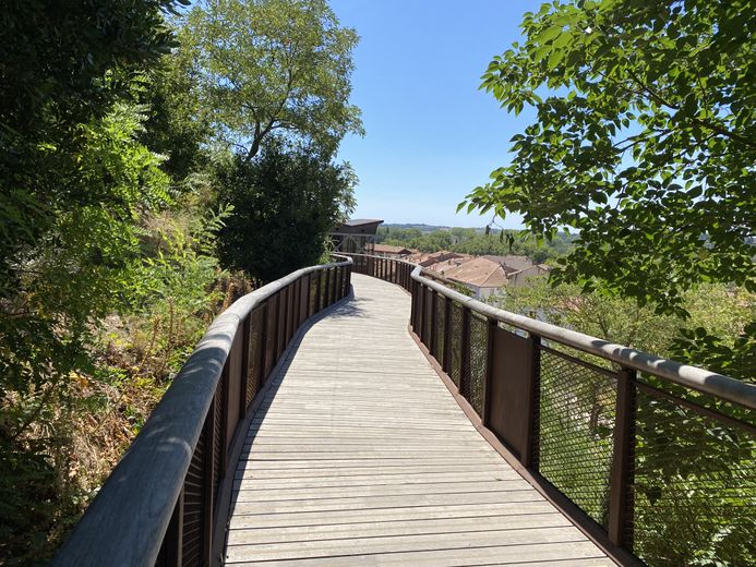 From the Orb to the cathedral, a path to discover Béziers from another angle