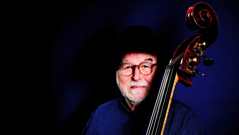 “It’s a truly collective creation!” : the immense double bassist Henri Texier at the Radio France Festival