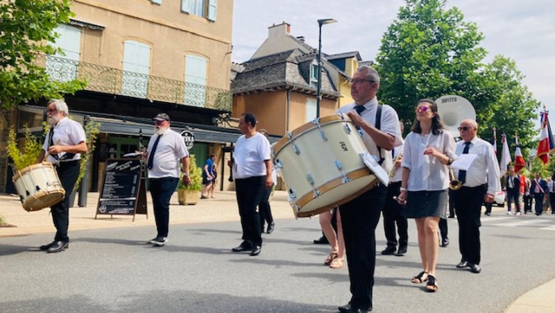 Fireworks, popular ball, parade, medals and speeches marked the July 14 festivities in Mende