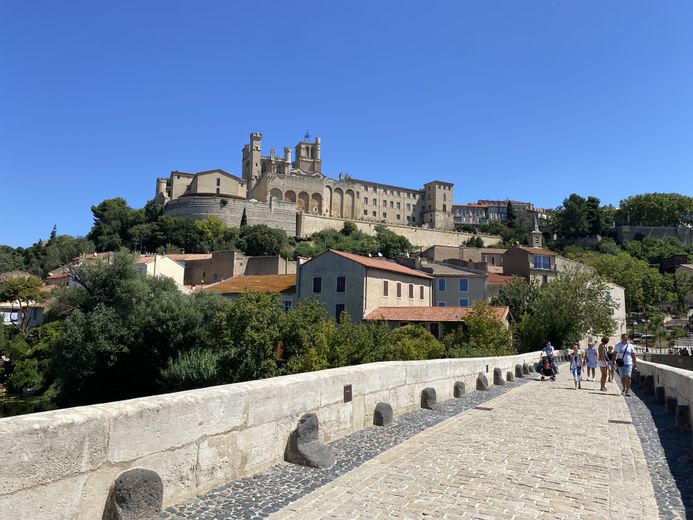 From the Orb to the cathedral, a path to discover Béziers from another angle