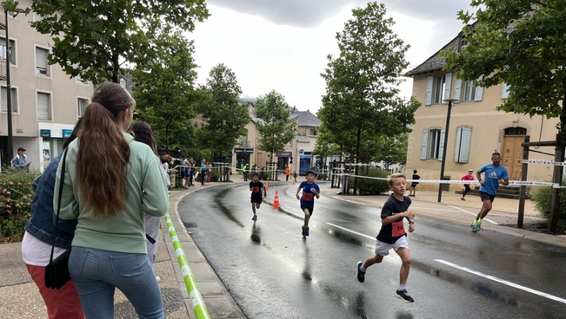 Nearly two hundred young runners participated at their level in the Marvejols-Mende half-marathon