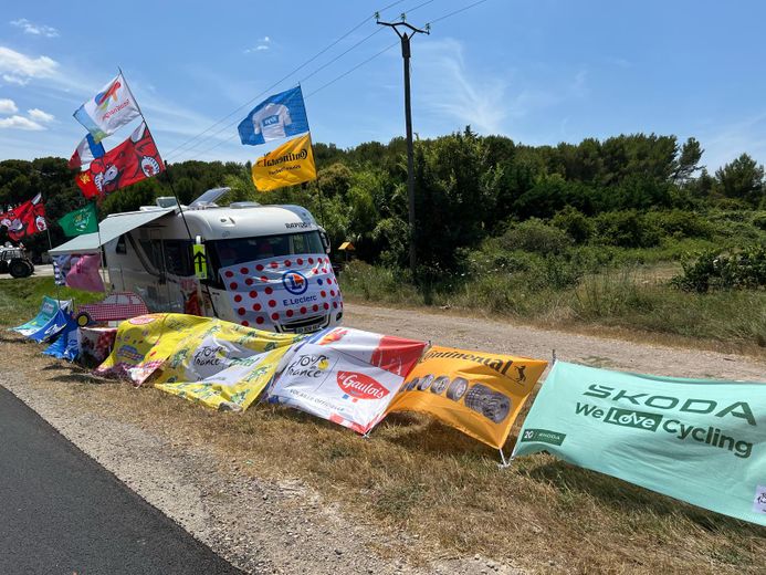 Follow the passage of the Tour de France in the Gard live for the 16th stage Gruissan-Nîmes