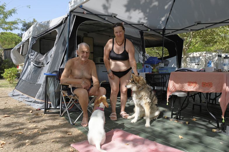 "Un auvent, trois frigos, un ventilateur…" : autour de Montpellier, les campeurs se protègent comme ils peuvent des fortes chaleurs