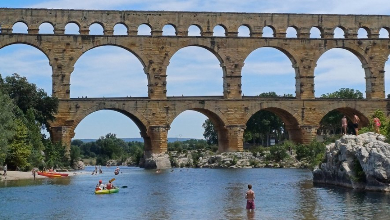 At the Pont du Gard this Monday, July 1, the calm before the tourist storm of summer