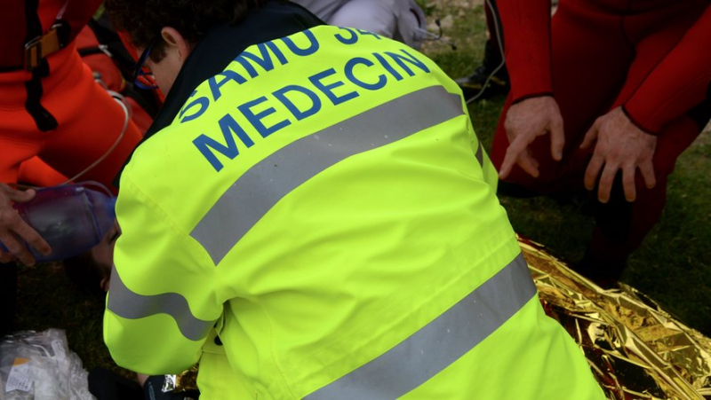 Driver Feels Unwell at the Wheel, Car Falls in the Middle of the Sète Interchange Roundabout