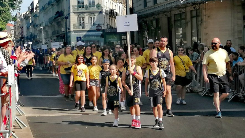 Sports associations, obliged by the Paris 2024 Olympic Games, opened the July 14 parade in Béziers