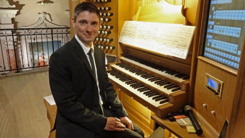 The organ of the Alès temple, this Thursday, under the fingers of Frédéric Deschamps