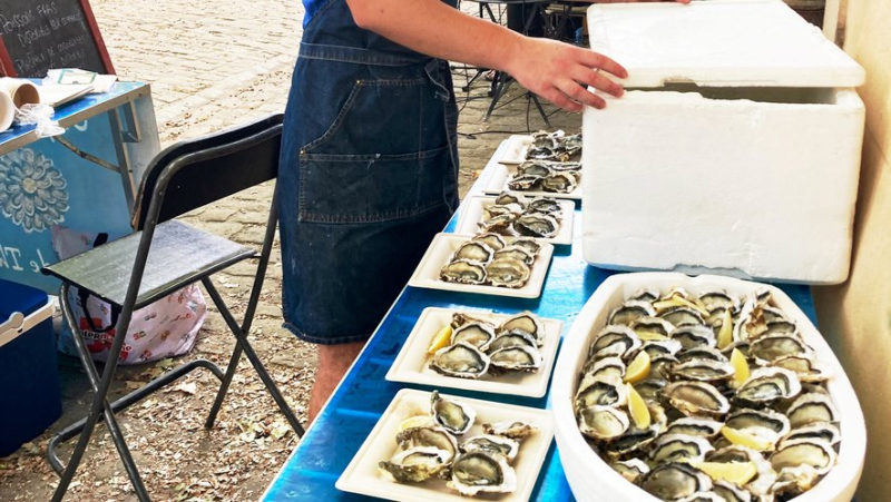 Villeneuvette: an organic market with music, every Tuesday evening in the summer, it&#39;s fantastic