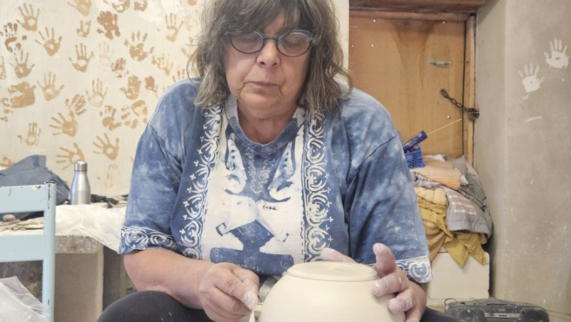  “Turning neither too thin nor too thick, that’s what being a potter is”, Eliane Régimbeau shares her experience in Peyre