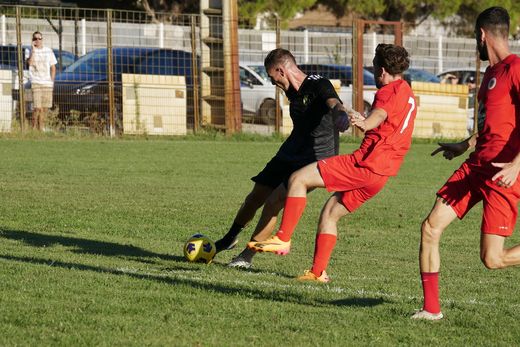 Football : Nolan Roux, 36 ans, ancien Croco et joueur de Ligue 1, signe dans un club gardois de 10e division