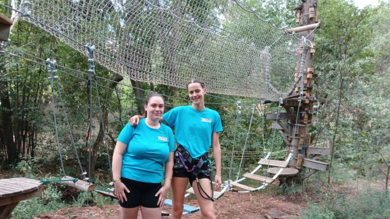 Tarzan jump, aerial skateboarding and rope bridges… acrobatics in the heart of the acrobats’ forest in Montagnac