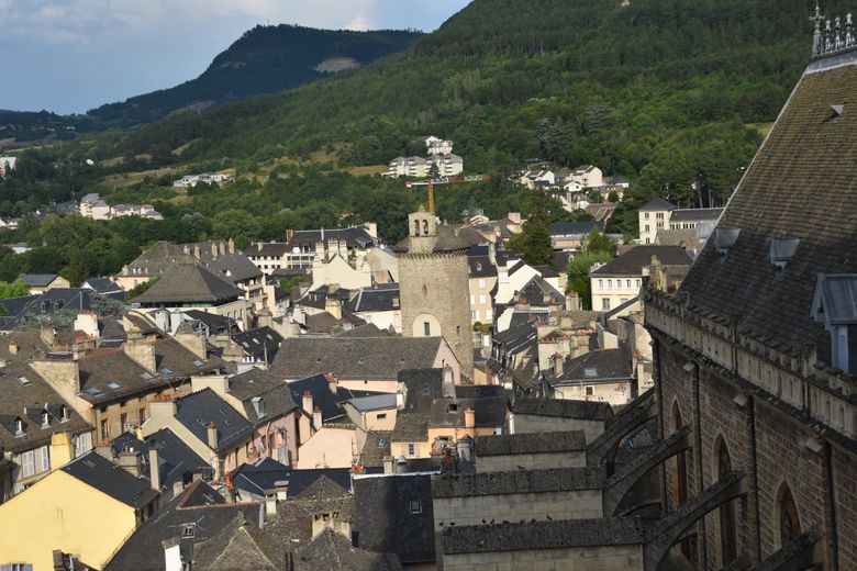 Guided tour of the cathedral bell tower all summer long: Mende legends told and sumptuous views guaranteed