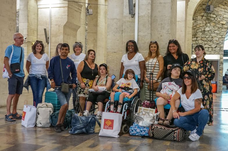 Four young girls from EEAP Montaury in Nîmes on their way to Paris: when art opens the doors to the Paralympic Games!