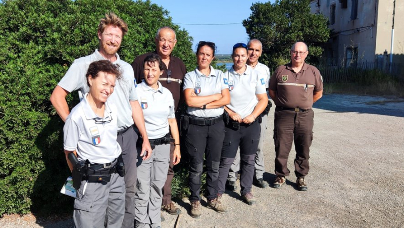 Environmental police mobilized on protected natural sites on the Hérault coast, during the opening of waterfowl hunting