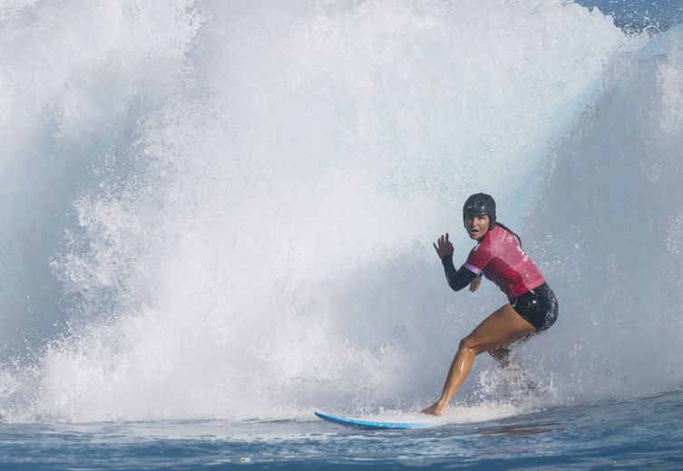 Surfing at the Paris 2024 Olympics: Tahitian Kauli Vaast Olympic champion at Teahupo’o, Johanne Defay wins bronze