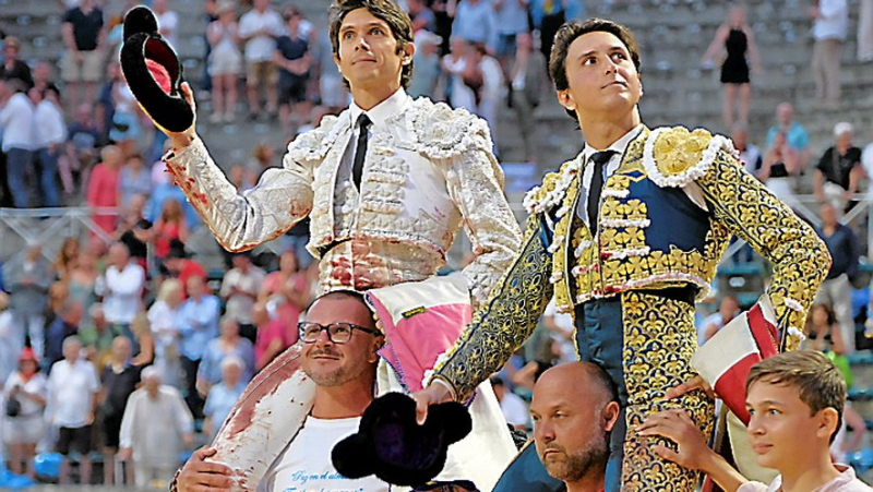 Feria de Béziers : un triomphe de Castella et Roca Rey face à un lot de Jandilla décevant pour ouvrir les corridas