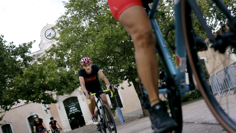 Contre la corrida, les cyclistes de "Bike for animals" font étape à Alès