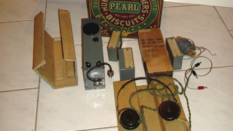 Souvenirs de Lozère : des radios "biscuit" pour écouter radio Londres