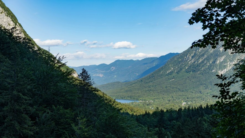 Drama on Slovenia&#39;s highest mountain: 40-year-old falls to his death from 150 metres and crashes onto rocks