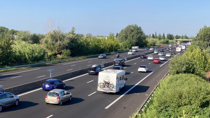 The first slowdowns observed on the A9 and A54 motorways near Nîmes