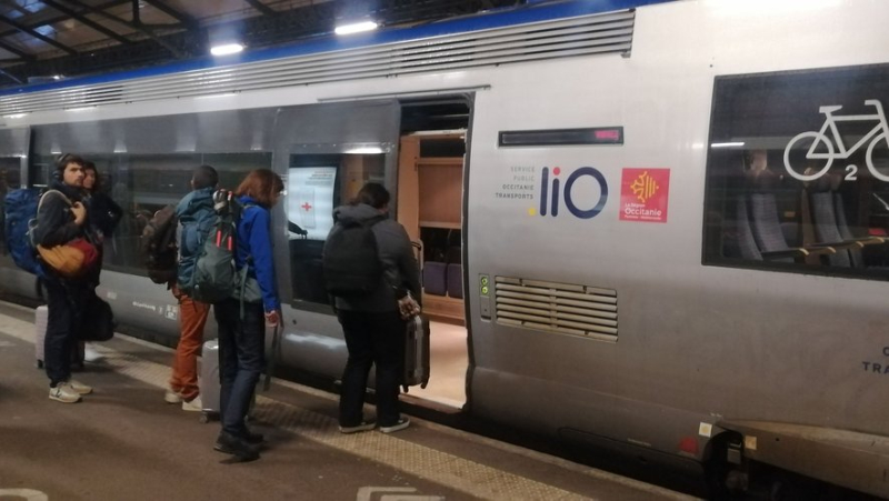 Lack of staff, cancelled trains, closed ticket offices... in Aveyron, train users are left at the platform