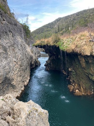 Un jeune de 24 ans meurt noyé après un saut dans les gorges de l'Hérault à proximité du Pont du Diable