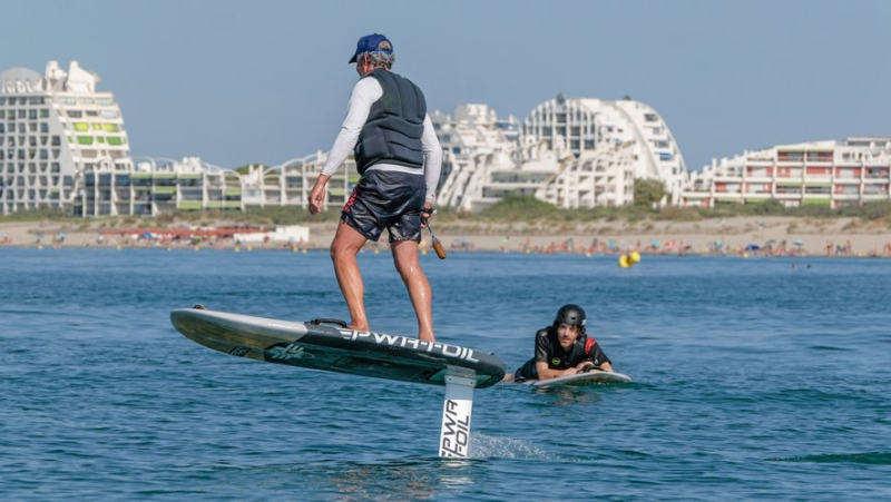 Qu’est-ce que l’E-foil, ce sport de glisse électrique ? À La Grande-Motte, on l'a testé pour vous