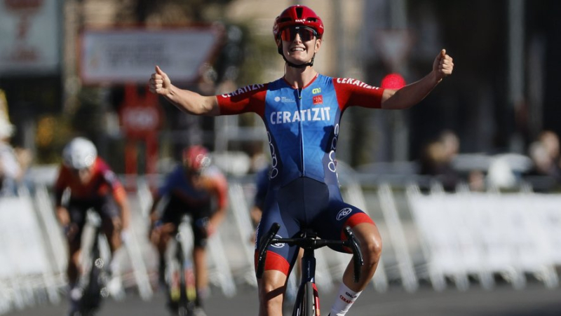 Women&#39;s Tour de France: Frenchwoman Cédrine Kerbaol wins the 6th solo stage in Morteau