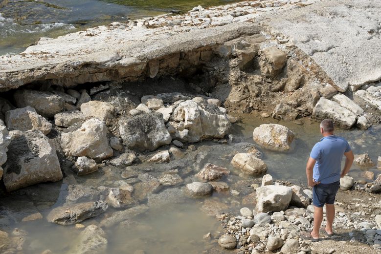 In Laroque, tourism slows down after the dam on the Hérault river bursts