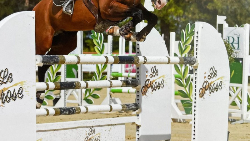 Riders enjoy the seaside atmosphere at the national competition in La Grande-Motte