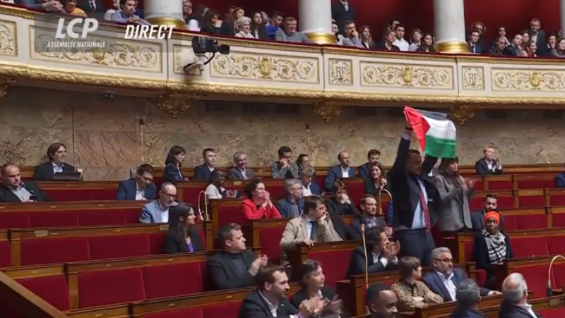 "Je vous demande de me le remettre" : le député Sébastien Delogu souhaite que Yaël Braun-Pivet lui rende le drapeau palestinien