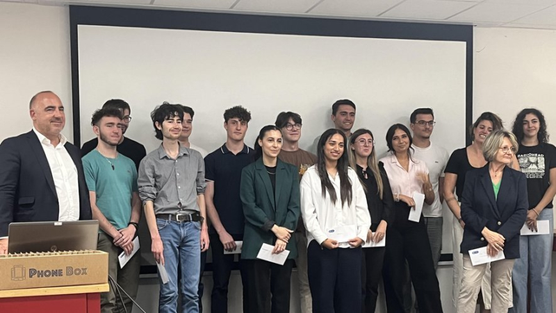 The Gard Chamber of Commerce rewards BTS students from the private Sainte-Marie high school in Bagnols-sur-Cèze