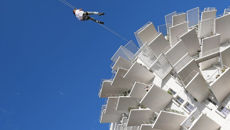 Montpellier-Paris en deux heures, "mission possible" : le spot publicitaire décalé et la mise en scène spectaculaire de l’aéroport de Montpellier