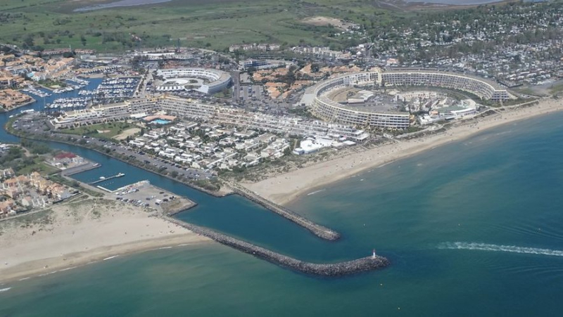 In the naturist village of Cap d&#39;Agde, the QAKC and Le Pharaon hit by a two-month administrative closure, the Roquille Beach also singled out