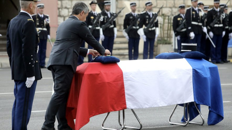 "Society must respond to these crimes": national tribute to gendarme Comyn, killed while refusing to comply