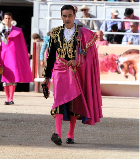 Arles Fair: Legendary Enrique Ponce&#39;s Successful Farewell in Triumph with Castella