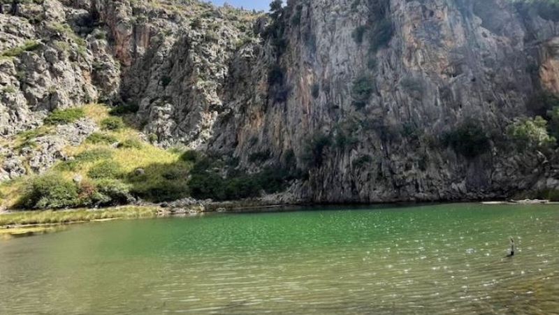 Hiker found dead and man missing in Mallorca after torrential rains, searches still ongoing