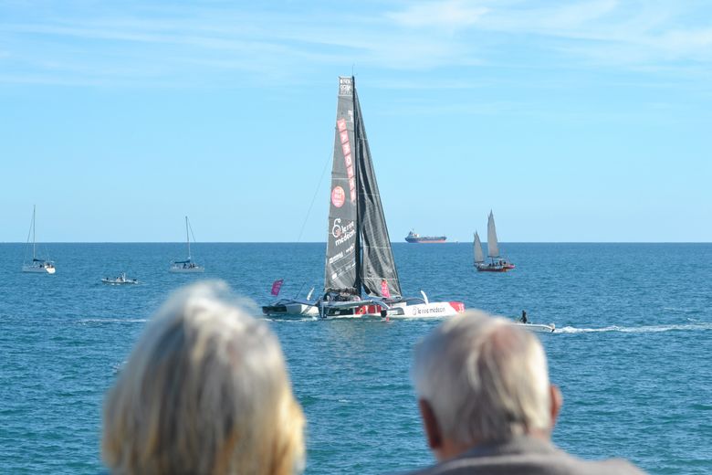 [EN IMAGES] Revivez le passage impressionnant des voiliers de la Med Max au large de Sète