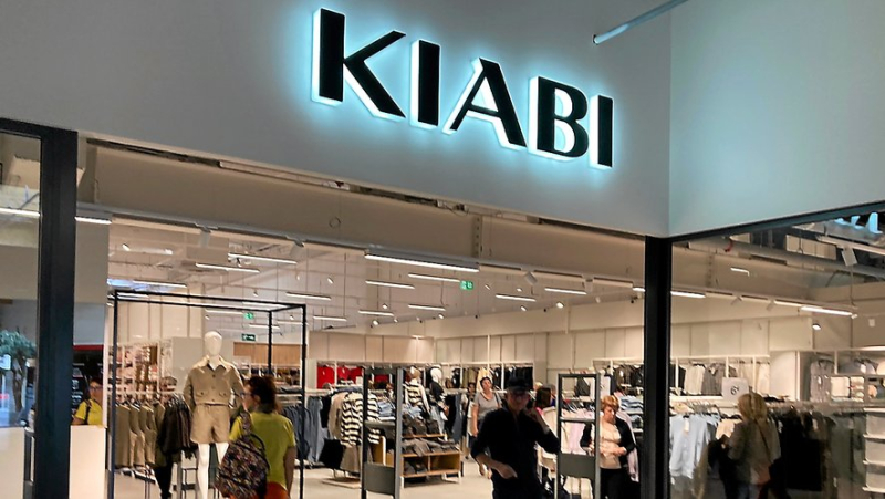 Millavois turn out for the opening of a new franchise of the Kiabi clothing brand