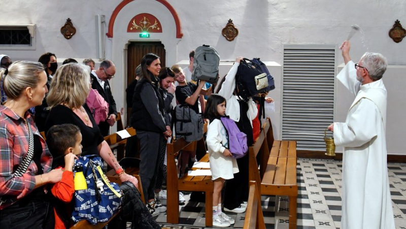 A friendly blessing of schoolbags in the Saint-Joseph church in Alès