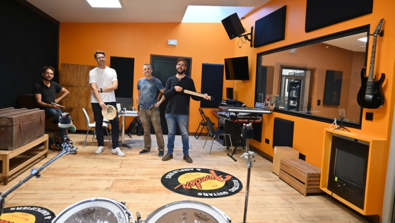 In Bagnols-sur-Cèze, the La Moba recording and rehearsal studio is ready