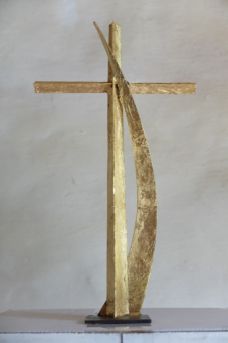 A monumental work covered in gold will soon be installed in the Saint-François church in Millau