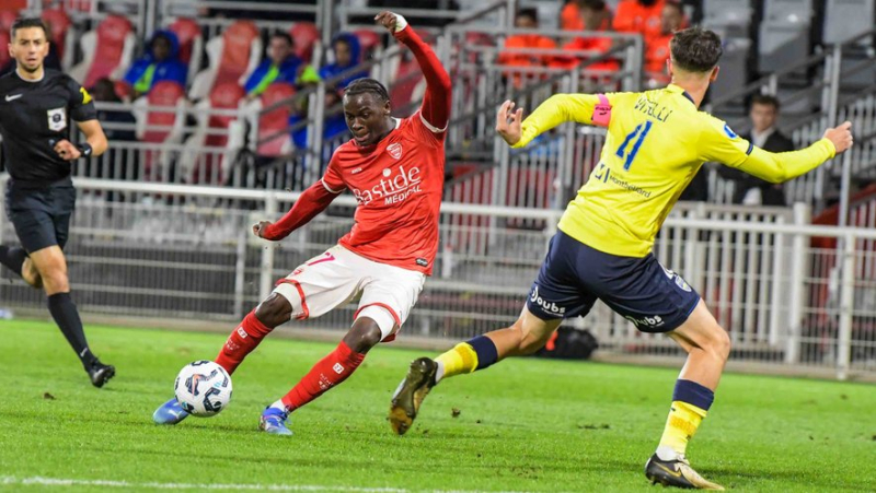 Football: Nîmes Olympique, the evil eye