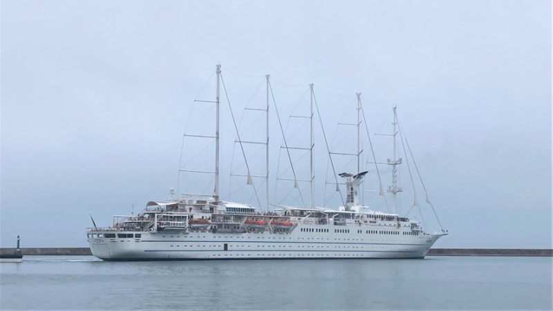 The world&#39;s largest five-masted sailing ship is stopping over in Sète