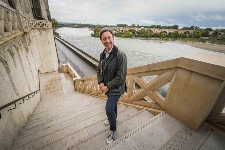 "A staircase that has been closed for more than 10 years is not sustainable" says Stéphane Bern on a visit to Pont