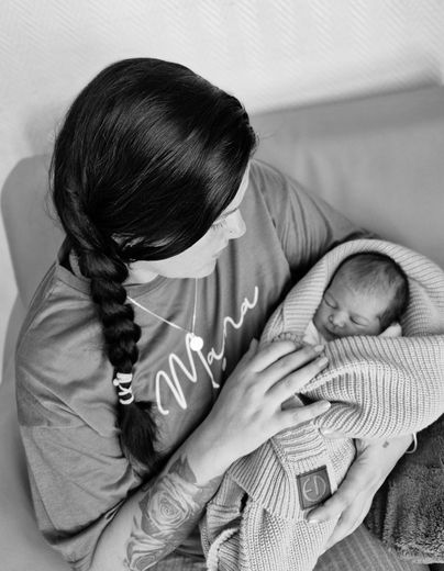 She gives birth in the fire truck on the ring road in Béziers